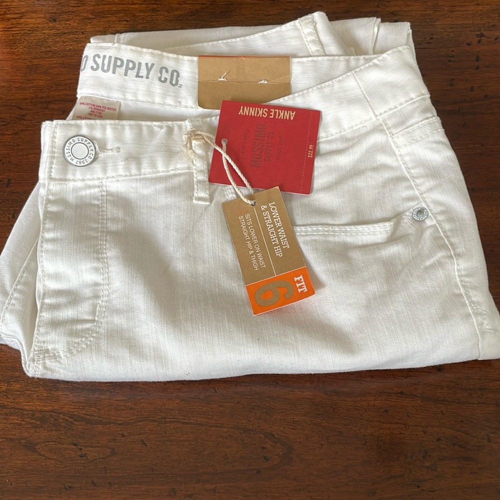 Skinny white jeans
